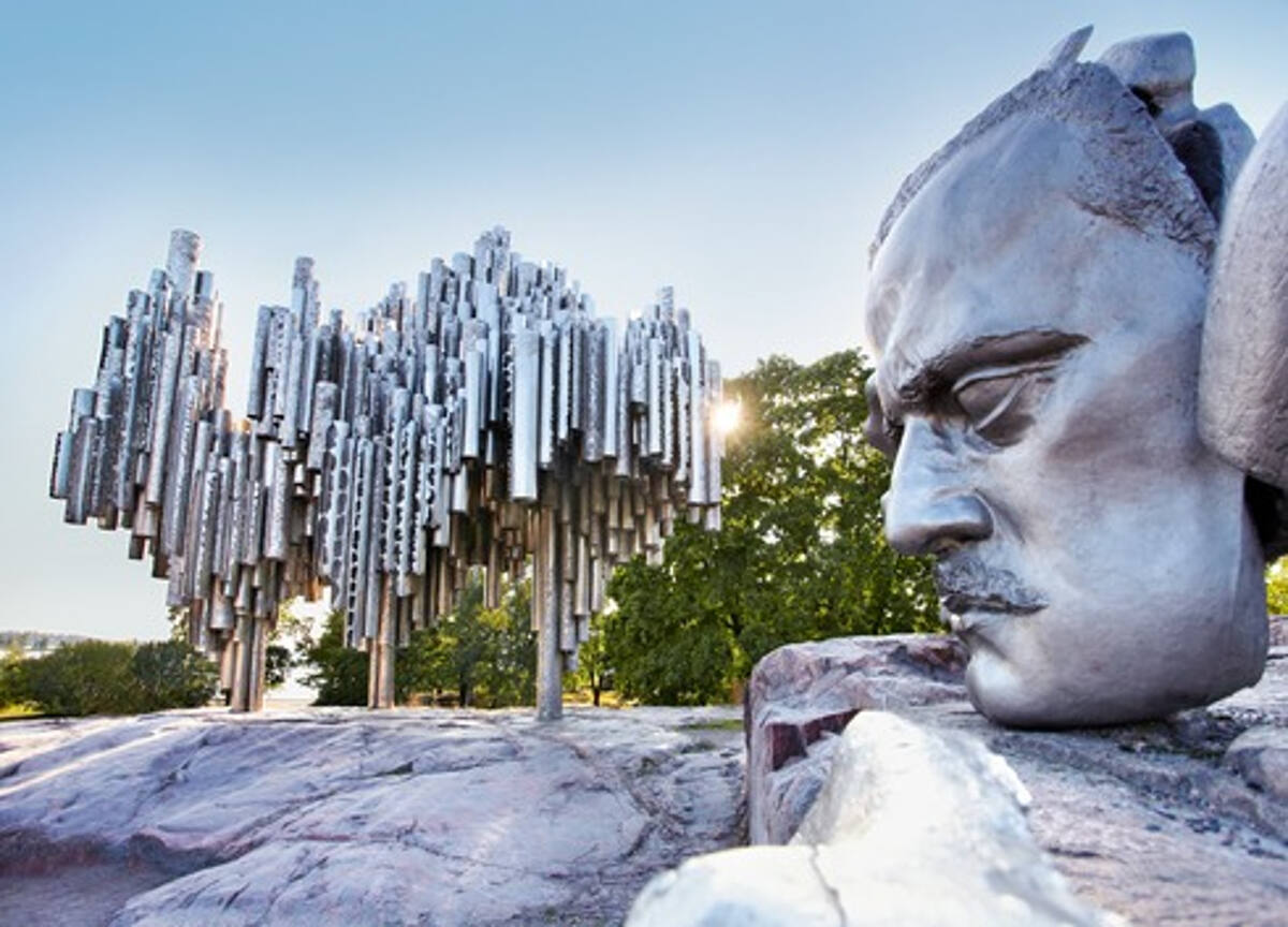 Sibelius-Park mit einem Denkmal für den Komponisten Jean Sibelius