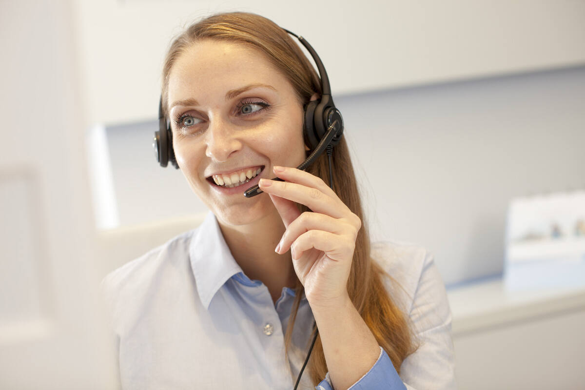 Frau am Telefonieren