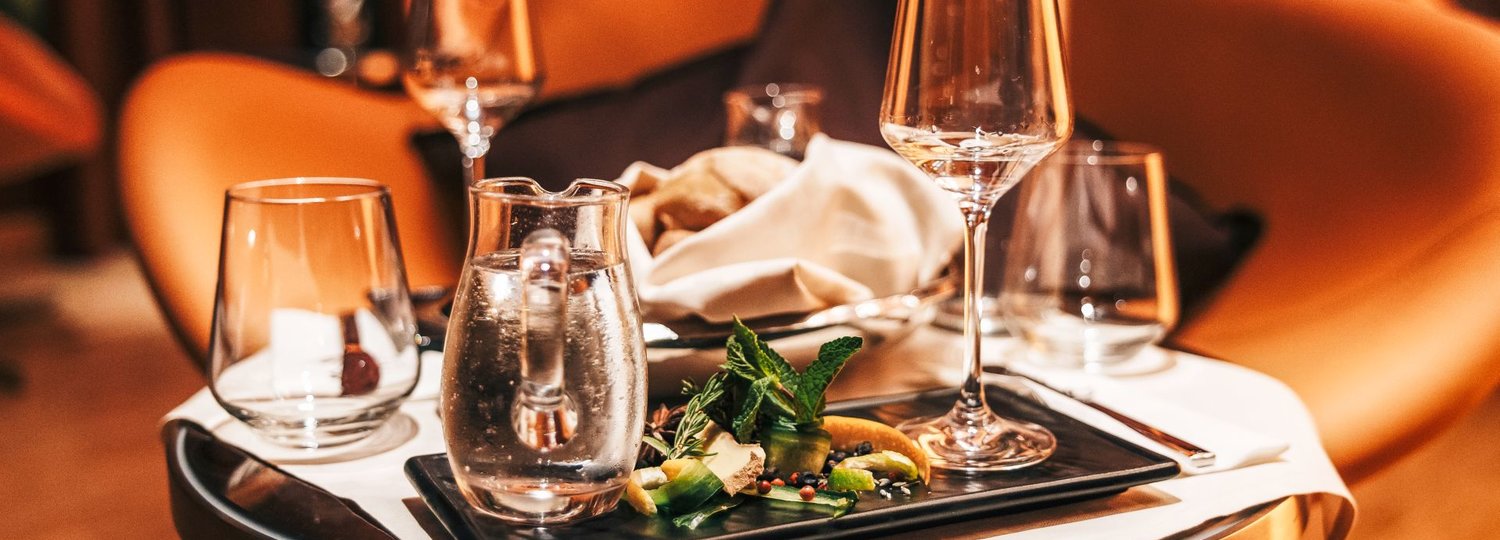 Auch Getränke der Vinothek auf den AIDA Schiffen sind in einigen Getränkepaketen enthalten