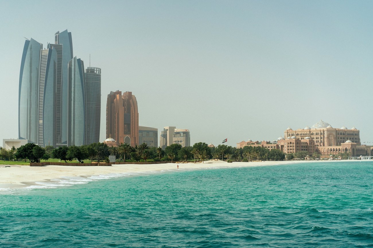 abu dhabi mit dem fahrrad aida