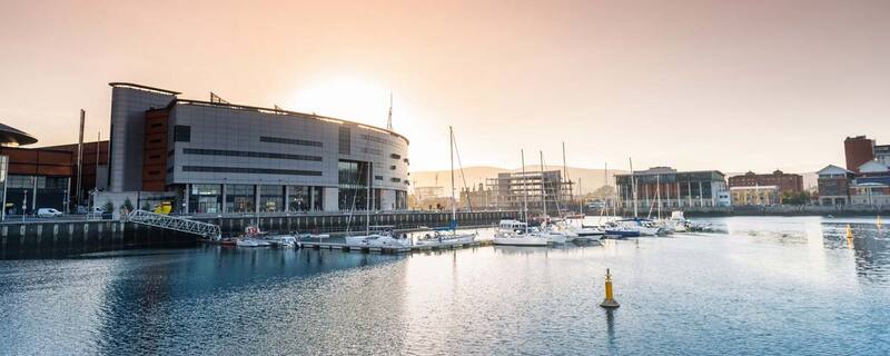 Ausflug in Belfast: Panoramafahrt durch Belfast und Titanic-Museum