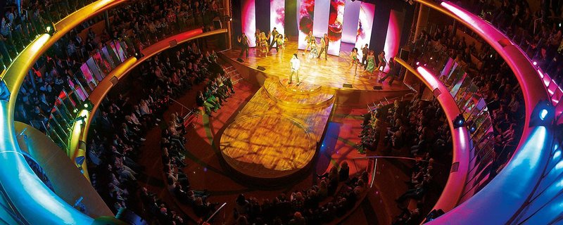 Bilder AIDAblu Theatrium