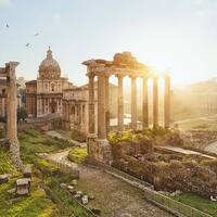 Ausflug zum Forum Romanum in Rom vom Hafen Civitaveccia