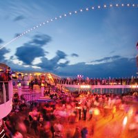 AIDAstalla Theatrium Deck