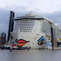 Emsüberführung AIDAcosma