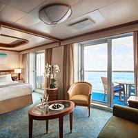 Innenansicht der Full Suite: Großzügige Ausstattung