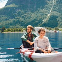 Fjord-Kanuausflug im Sommer
