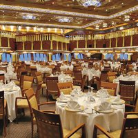 Gedeckte Tische im Restaurant Michelangelo