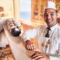 Bild des Eiskellners in der Soft Serve Ice Cream Bar