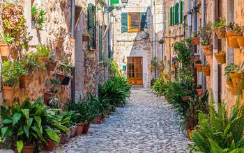 Spanien, Frankreich & Italien ab Barcelona 1